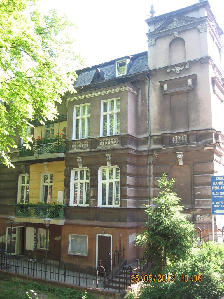 Biblioteka_Pedagogiczna_002-768x1024